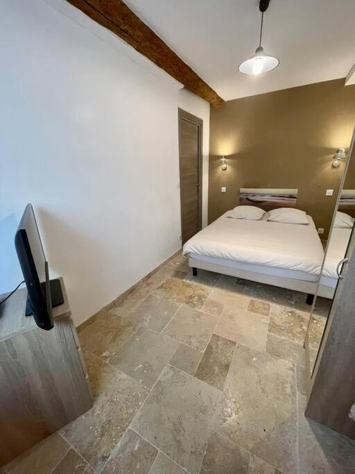 Apartment Deux Pieces Dans Le Vieil Safranier Antibes