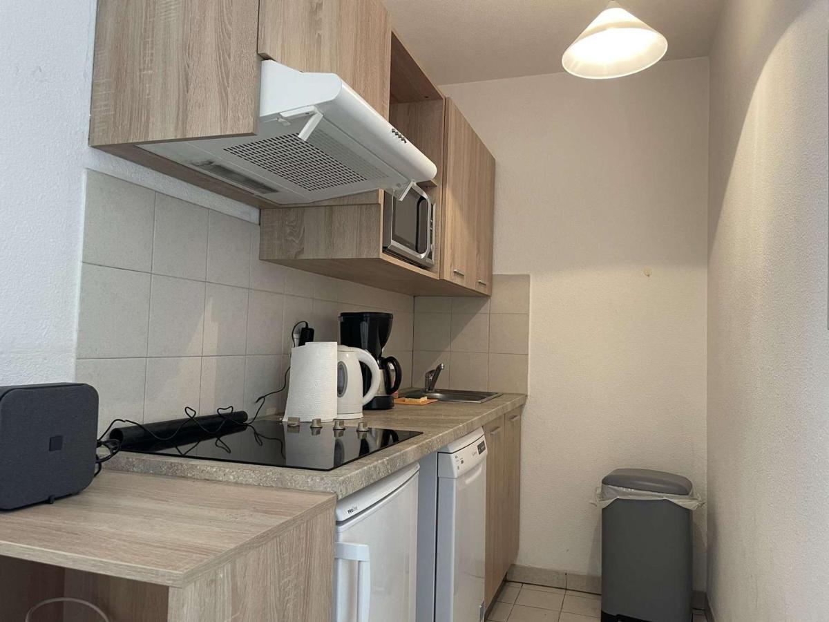 Avec Terrasse, Piscine Et A 5 Min De La A Juan Les Pins - Fr-1-252-185 * Antibes