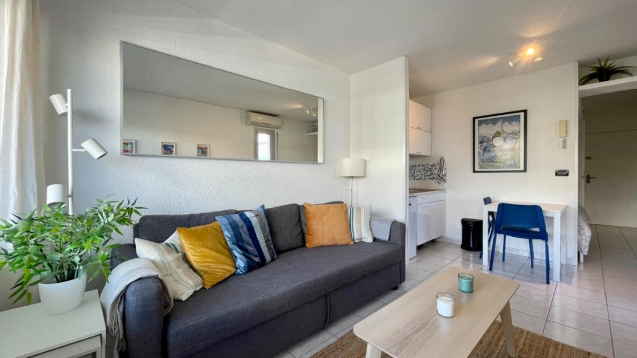 Apartment Ideal Vacation In Juan-les-pins, With A Pool And 5 Minutes From The