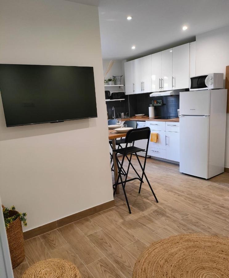 Centre, 3 Chambres, 2 Salles De Bain, Clim, Terrasse, Wifi Apartamento Antibes