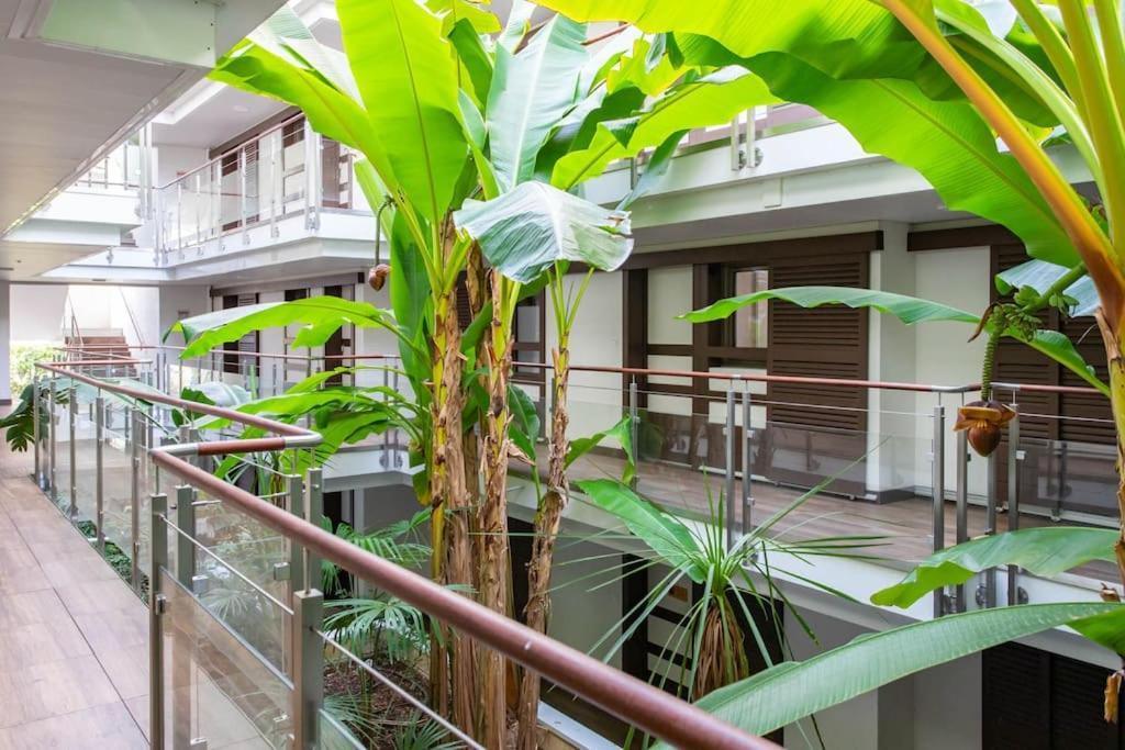 A7- 2 Bdr Sea & Mountain View - Ac, Parking, Pool & Terrace