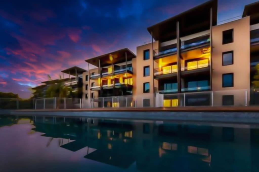 A7- 2 Bdr Sea & Mountain View - Ac, Parking, Pool & Terrace