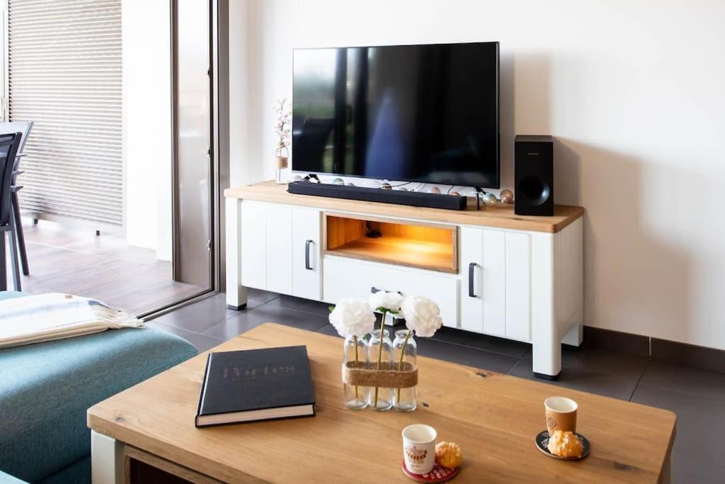 Apartment A7- 2 Bdr Sea & Mountain View - Ac, Parking, Pool & Terrace *