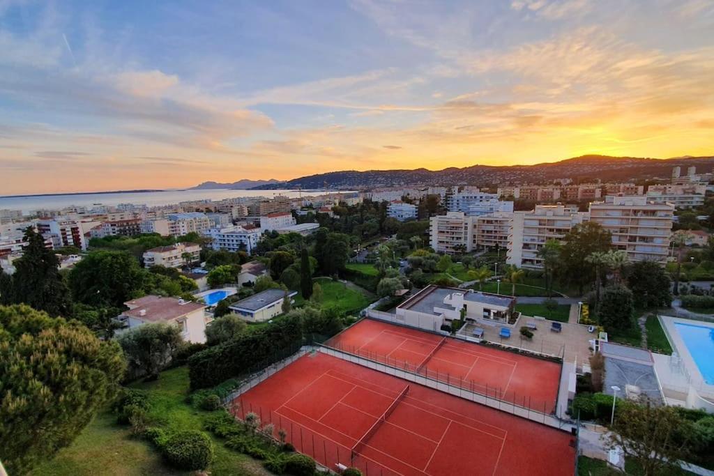 Evasion De Reve : 3p, Piscine, Tennis, Wifi, Park. Apartamento Antibes