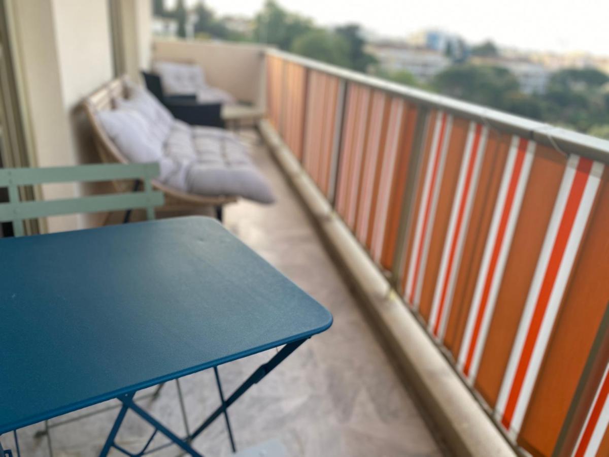 Apartamento Juan-les-pins, 4 Pieces, 80m2, Luxe Piscine Tennis Antibes
