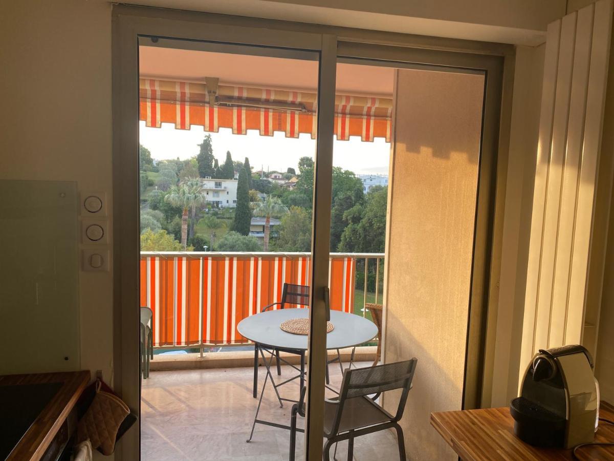 Juan-les-pins, 4 Pieces, 80m2, Luxe Piscine Tennis * Antibes