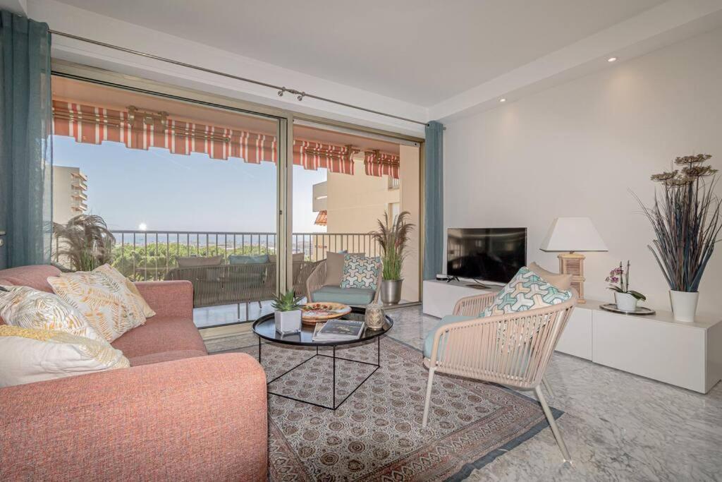 Superbe Vue Mer, Plage, Piscine, Tennis, Parking Antibes