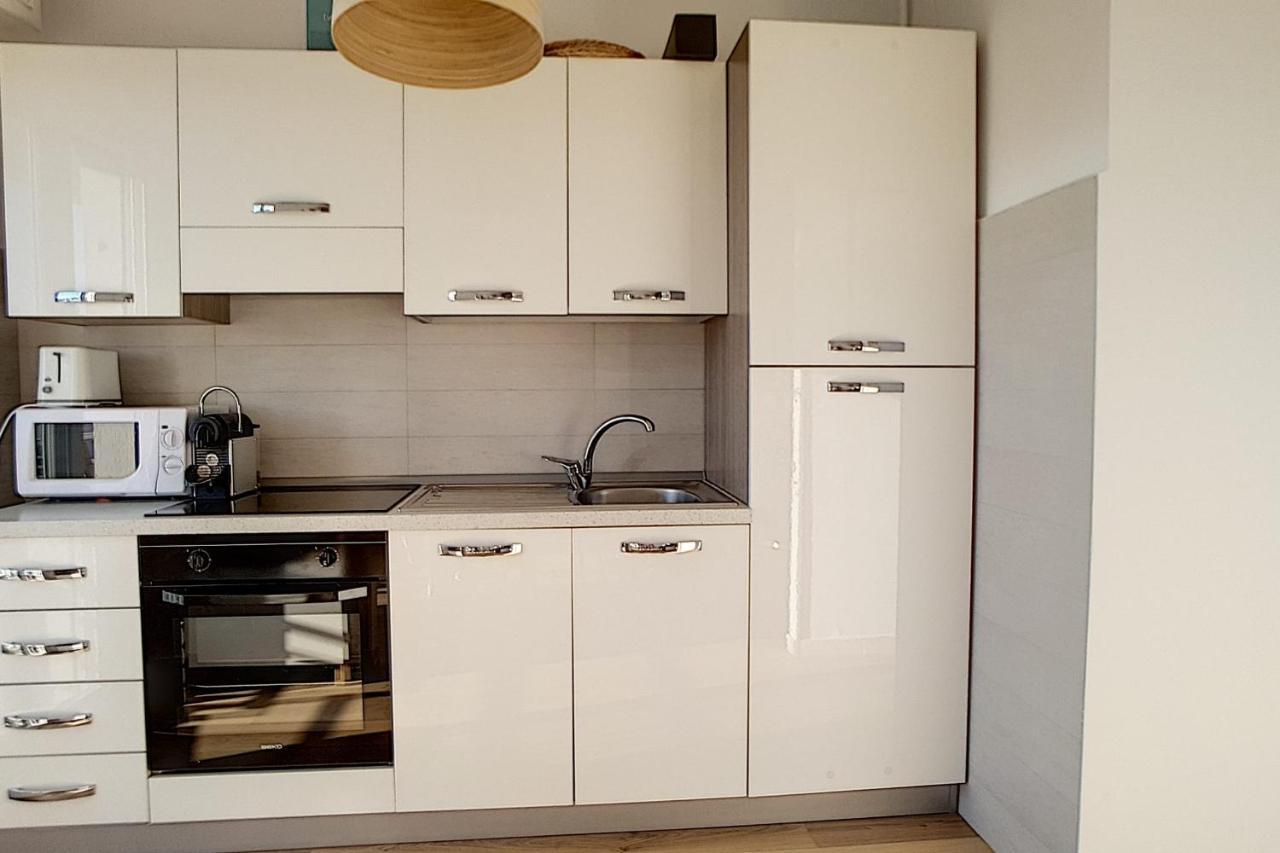 L'aiglon Airco In The Town Center For 4 By Sunset Apartment