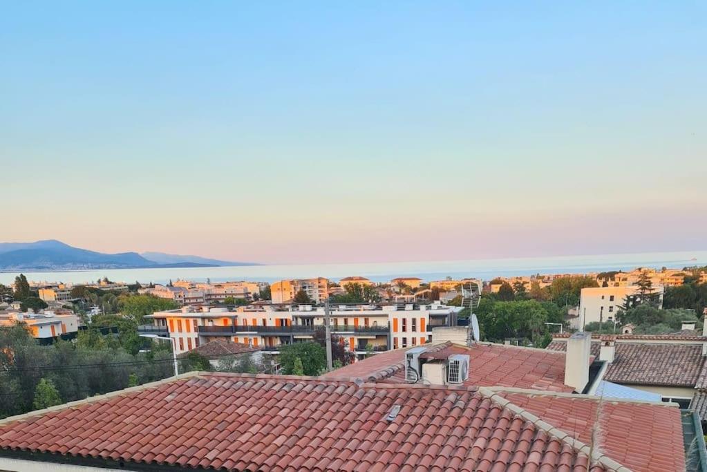 Valentino - Vue Mer- Pool House / Piscine Villa Antibes