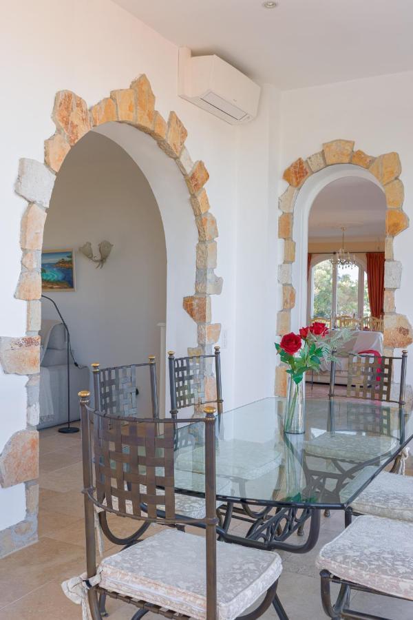 Villa Valentino - Vue Mer- Pool House / Piscine