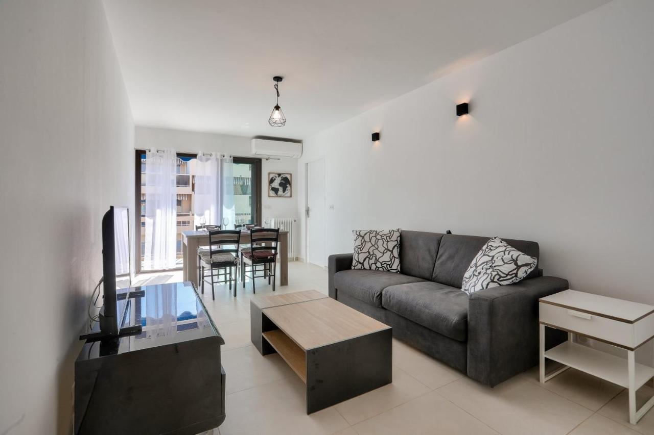 Le Balzac T3 Centre Proche Toutes Commodites Apartment