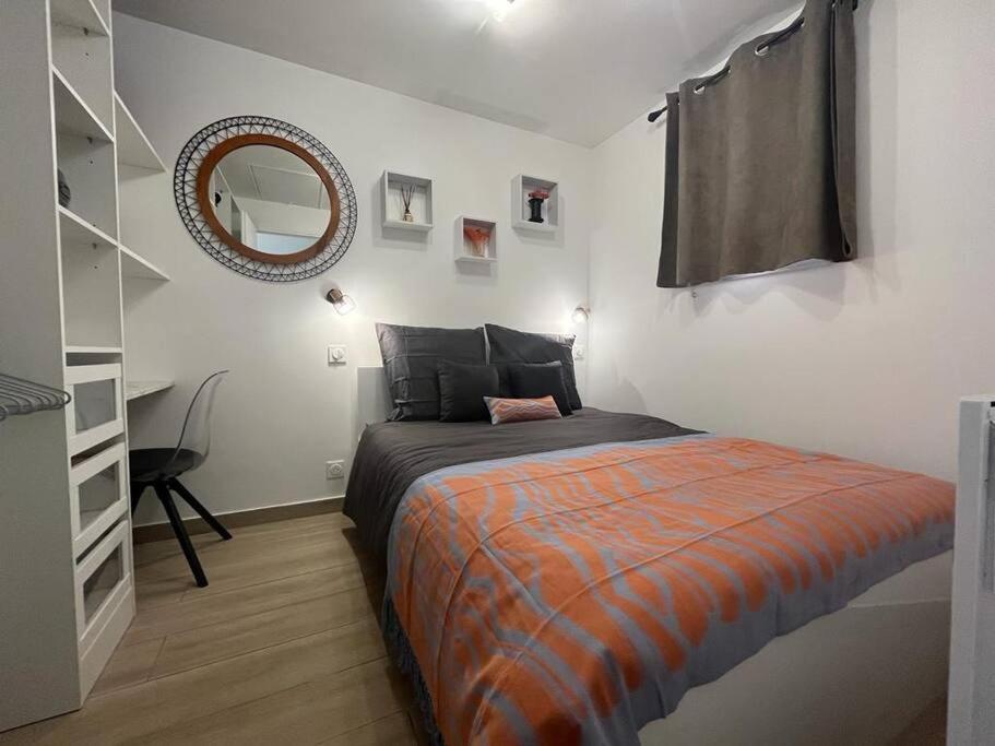 Apartment 4 Personnes Mer, Piscine, Parking, Tennis, Wifi Antibes