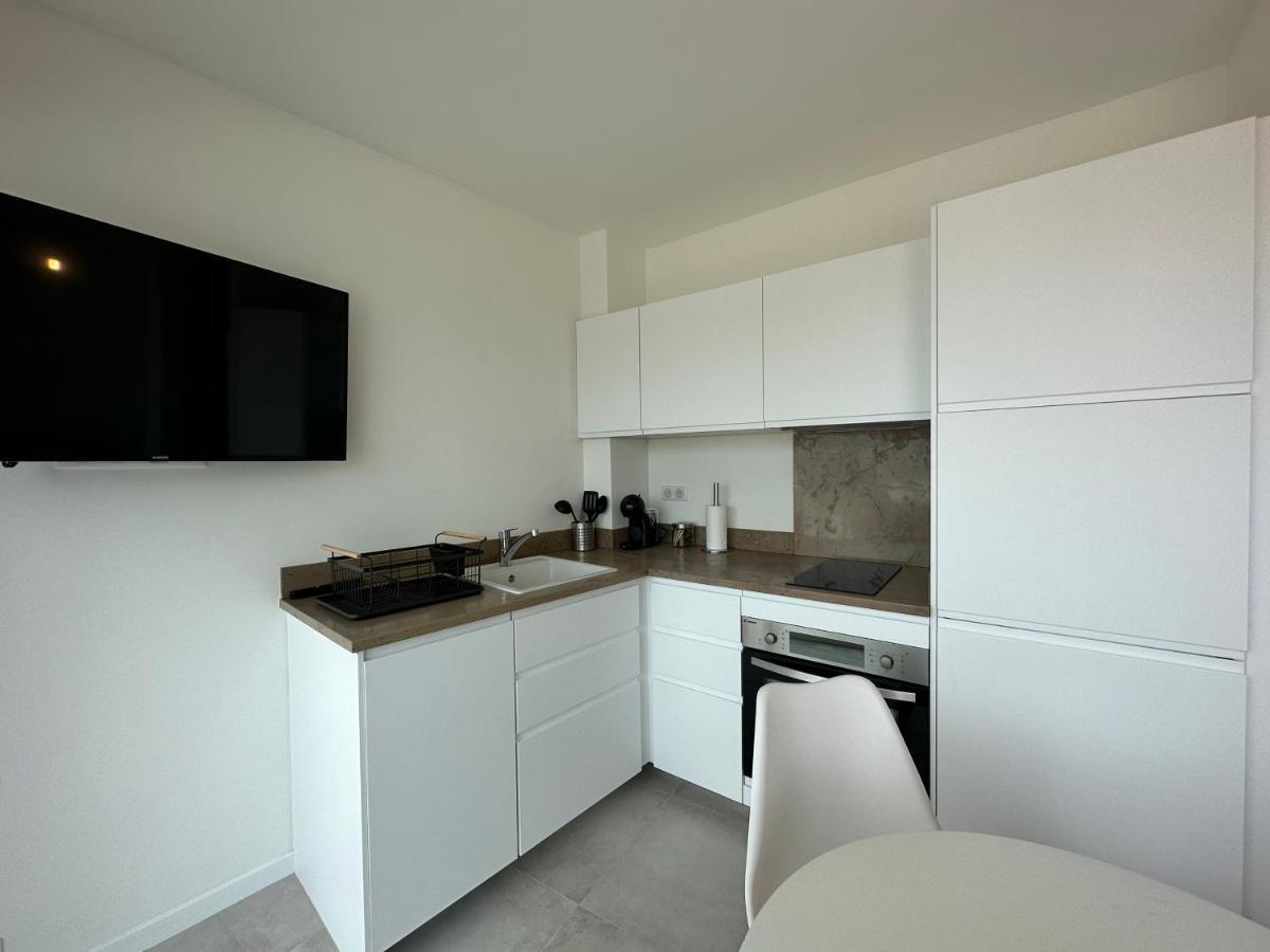 Superbe T2 En Dernier Etage Apartment Antibes
