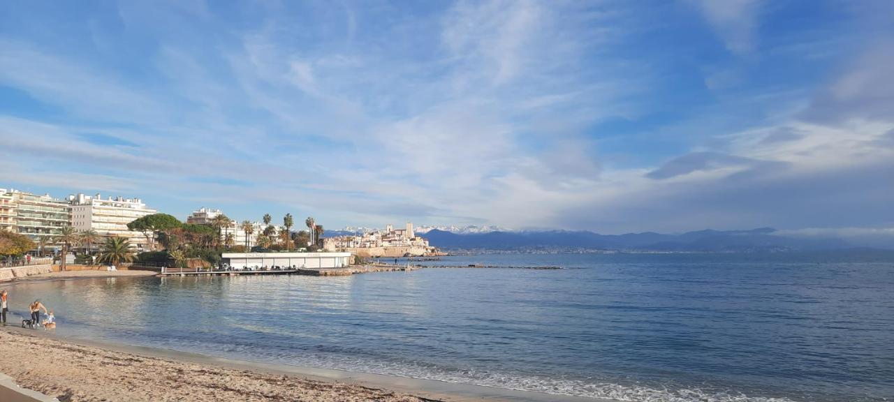 Romantic Sea View Studio, Steps Away From The Antibes