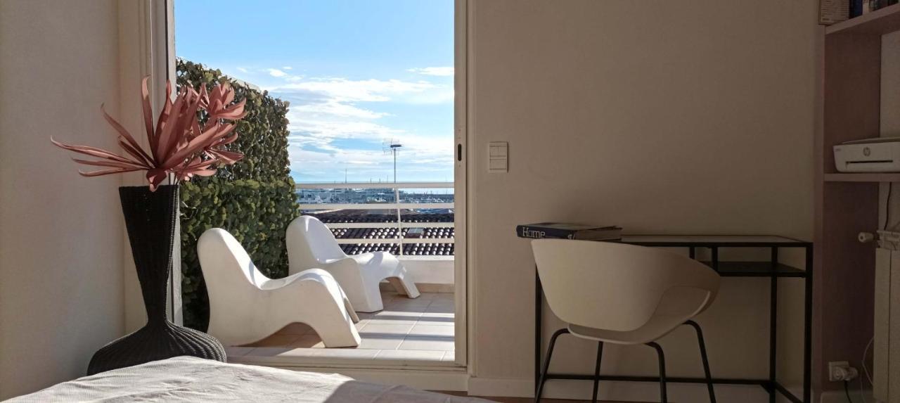 Apartment Penthouse With Extraordinary View *
