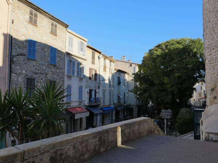 Maison La Tropezienne ... New • Fabulous 5* Luxe & Terrasse • 6p. Old Town Holiday home Antibes