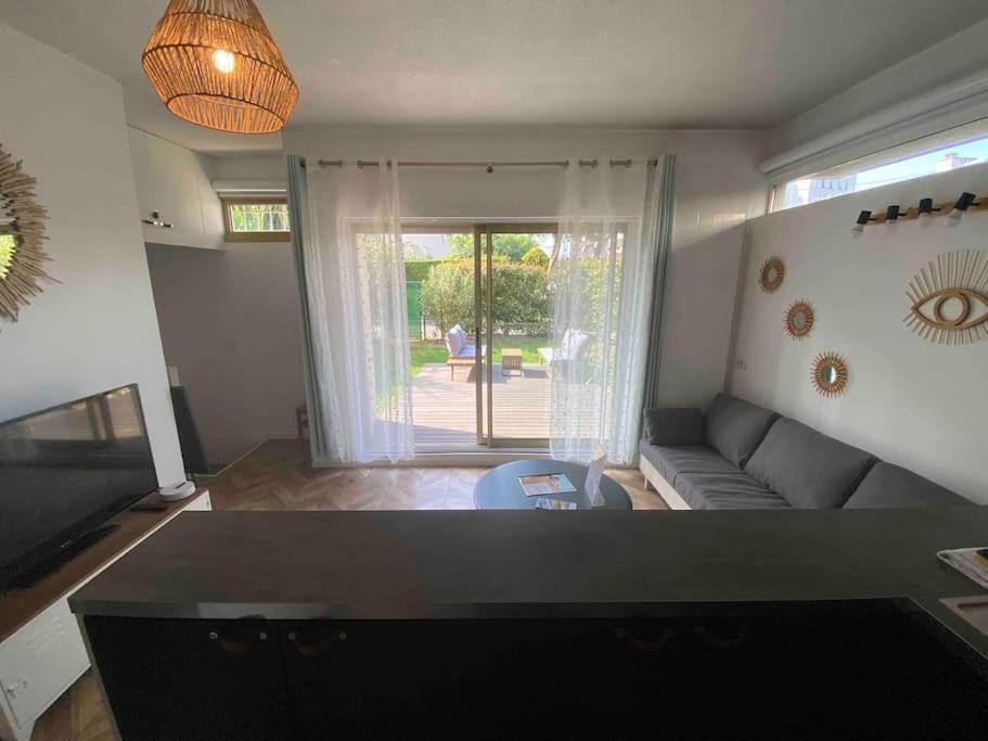 Le Cosy Garden: 4 Prs, Terrasse, Piscine Antibes