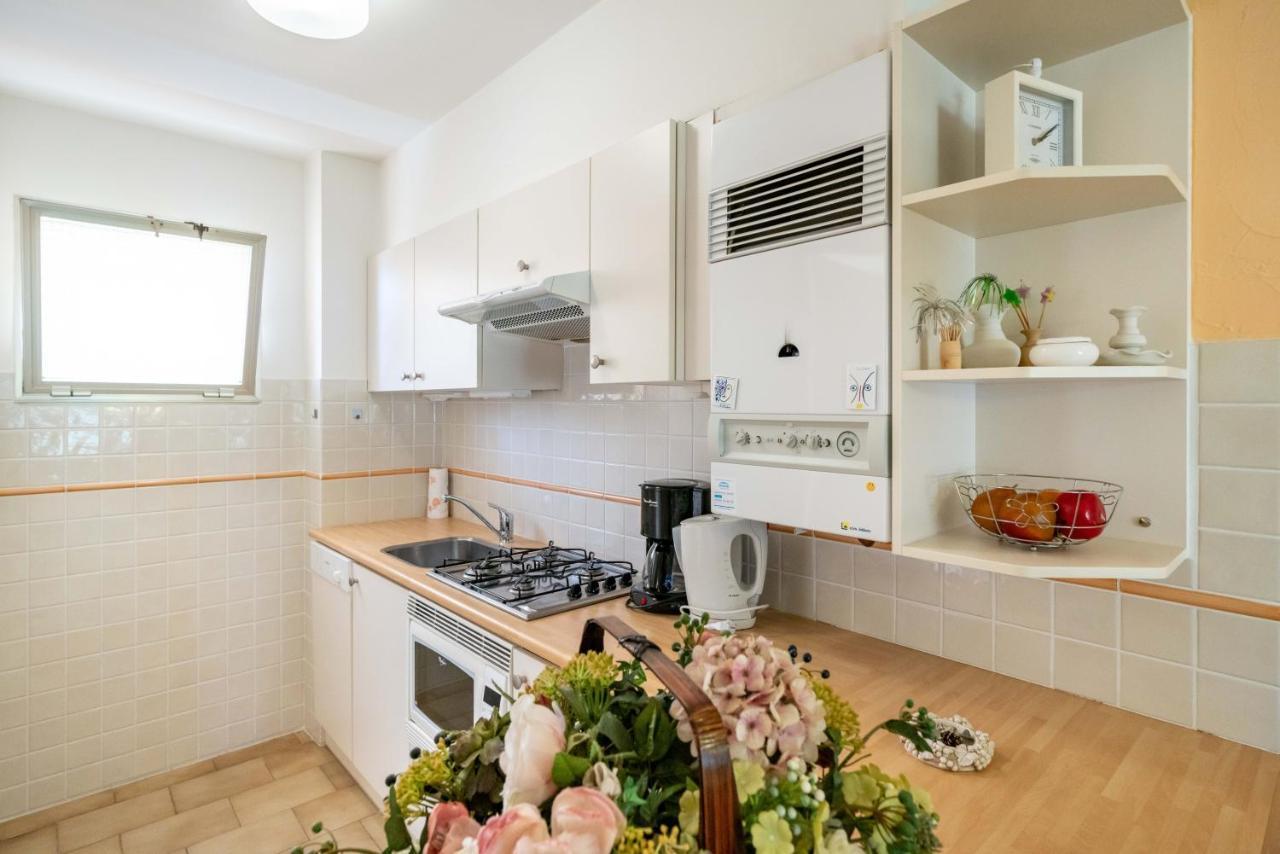 2 Bedroom With Balcony Close To The Sea Apartment Antibes