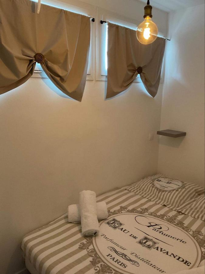 Appartement F2 50 M De La