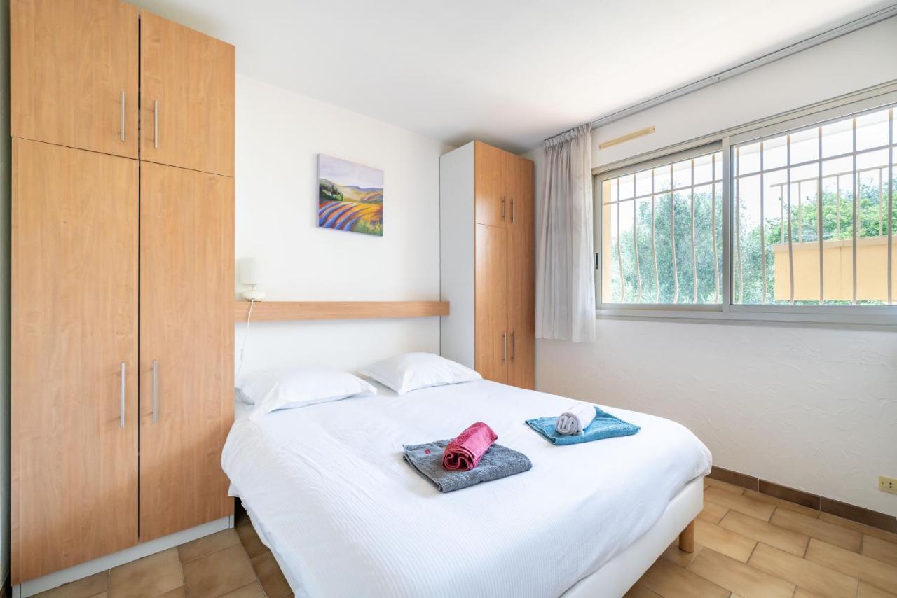 2 Bedroom With Balcony Close To The Sea Antibes