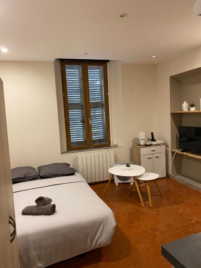 Studio, Calme Et Centre Au Coeur Du Vieil Apartment *