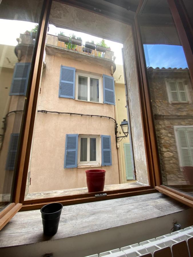 Studio, Calme Et Centre Au Coeur Du Vieil * Antibes