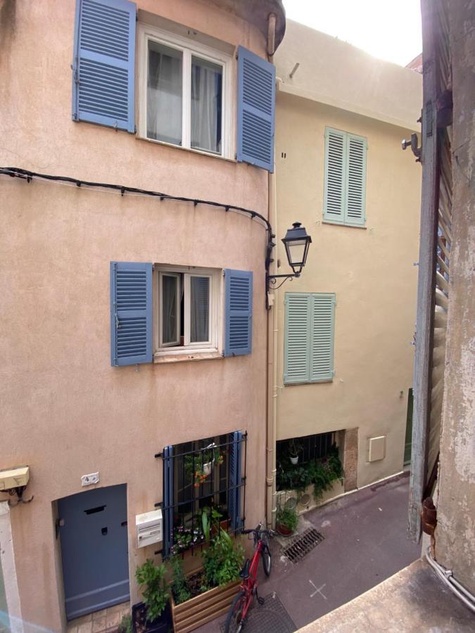 Studio, Calme Et Centre Au Coeur Du Vieil Apartment *