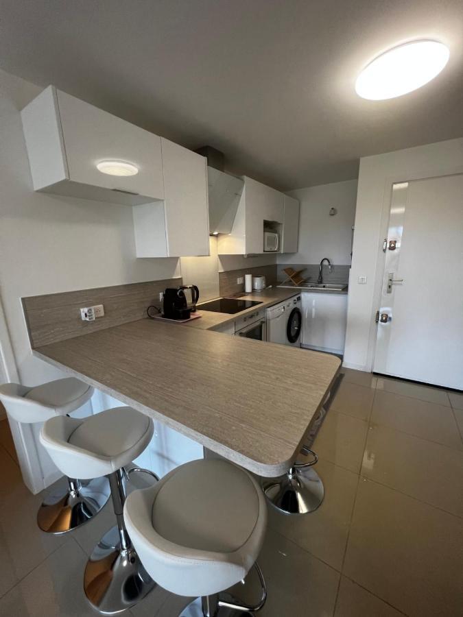 Le Mimosa 1 Bedroom With Terrasse Pool Ac Parking Spot