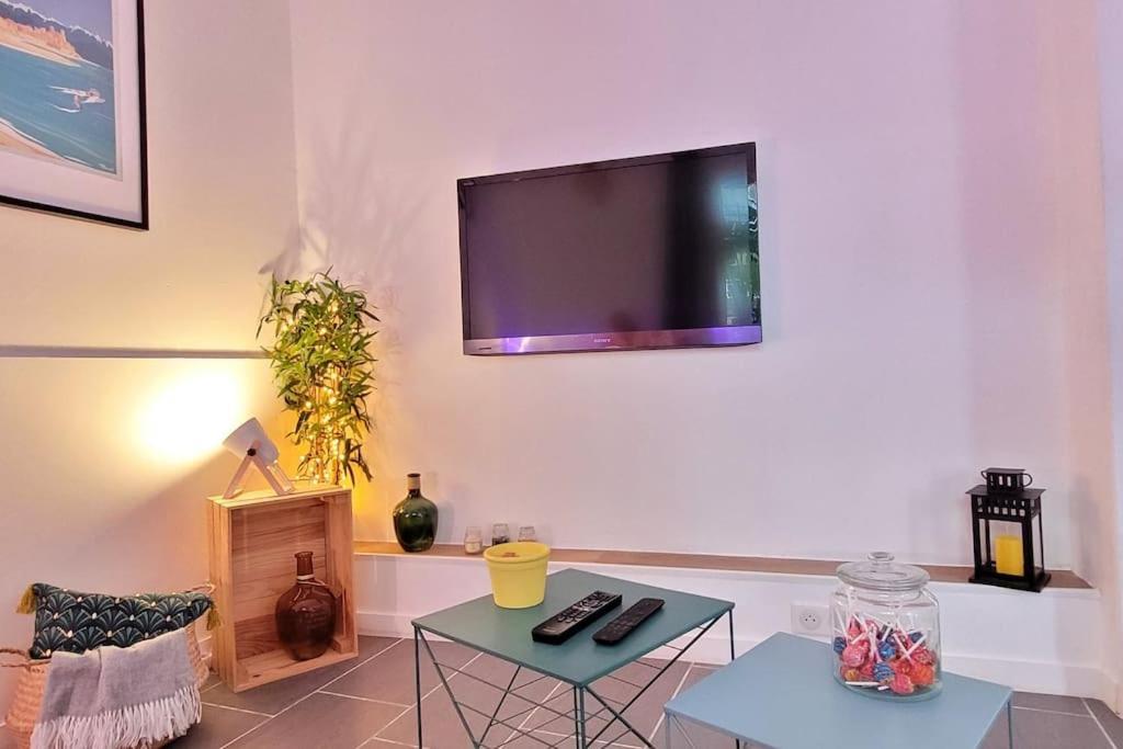 Apartment Au Petit Qg: Cosy Pour 2 Prs, 200m Des Plages *