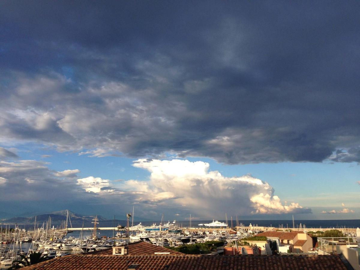 Penthouse With Extraordinary View Antibes