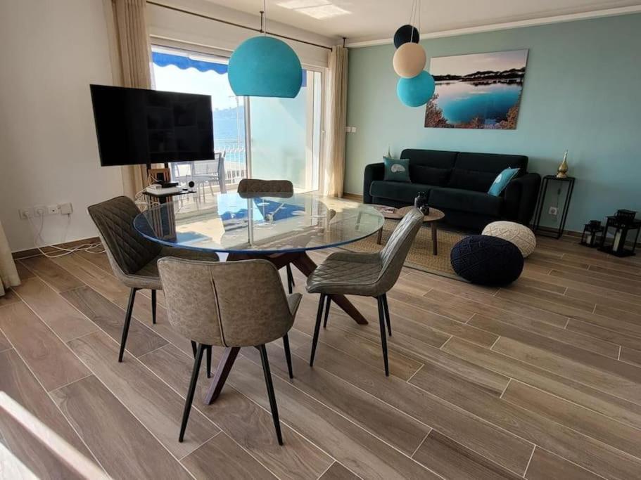 1 Bed With Sea Views Apartment