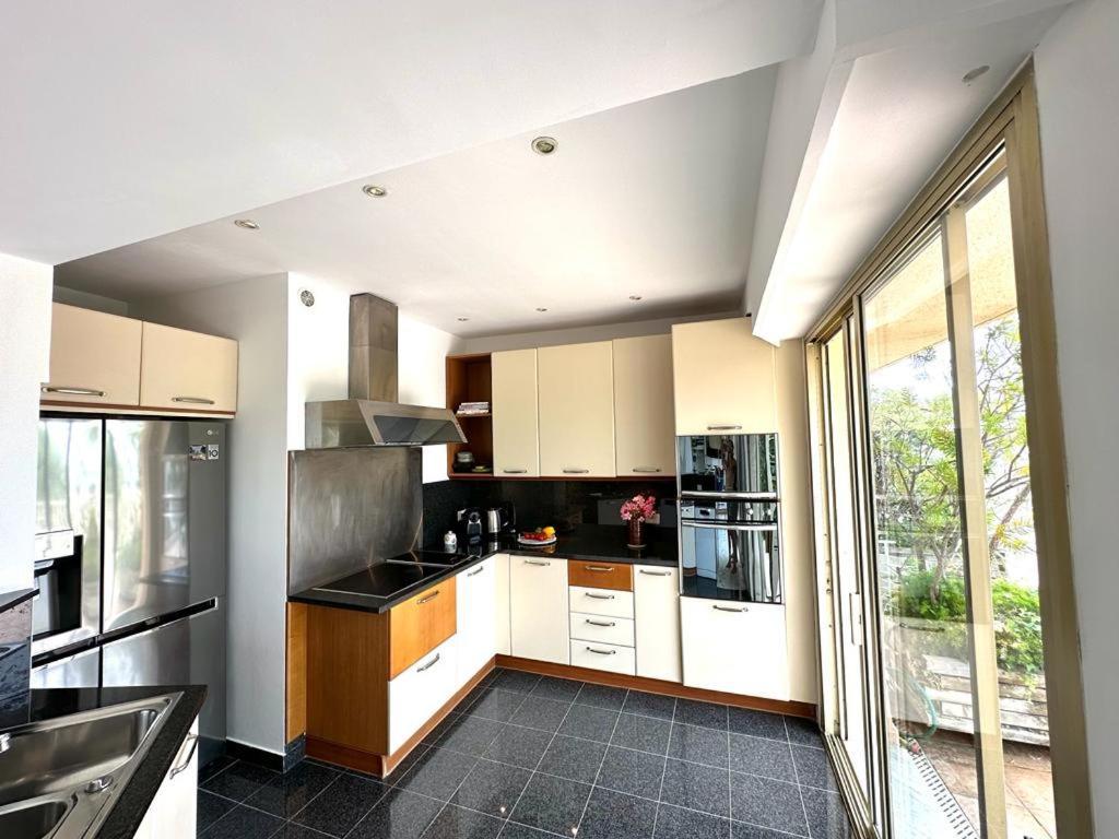 Panoramic Sea View Penthouse With Jacuzzi And 450 Sqm Terrace Apartment Antibes