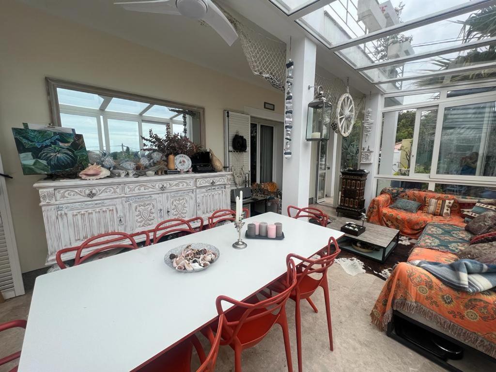 Villa Close To The Antibes