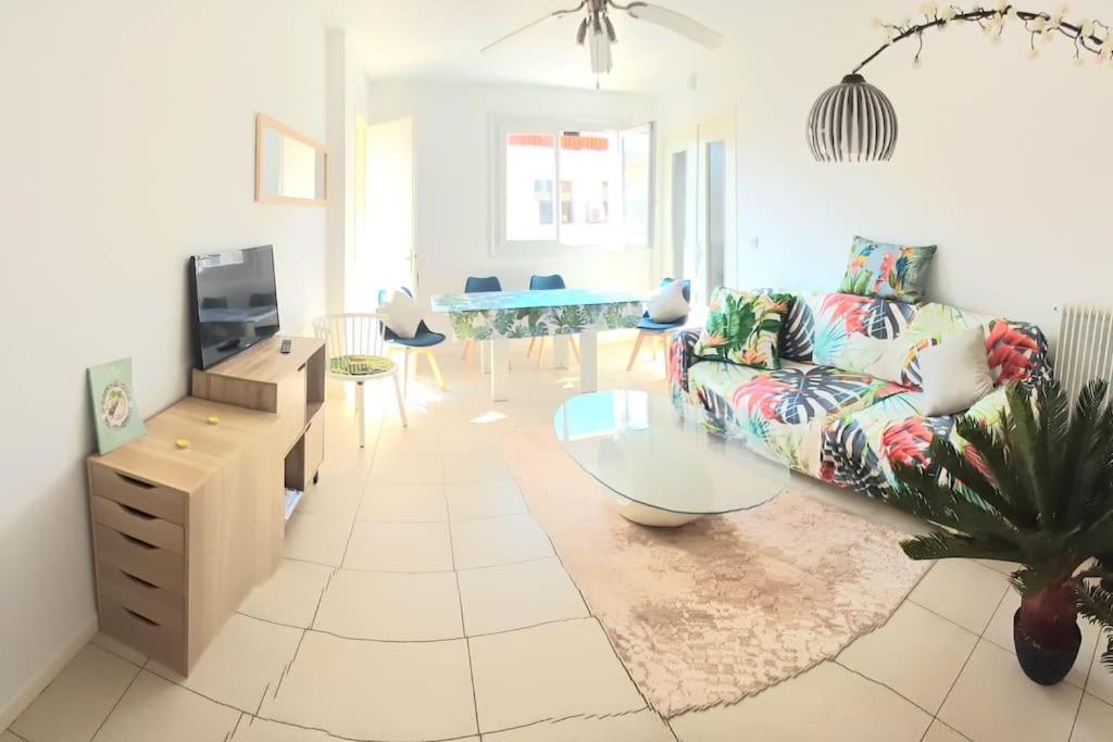 Apartment Ooo Centre Ooo 2 Bedrooms 3 Beds 58m2 Plages A Pied Beach On Foot *
