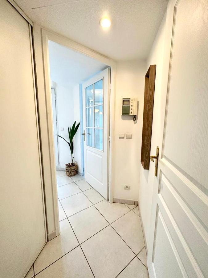 Apartment 1 Bedroom Plein Centre Juan Les Pins *