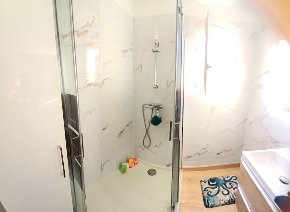 Apartment Ooo Centre Ooo 2 Bedrooms 3 Beds 58m2 Plages A Pied Beach On Foot Antibes