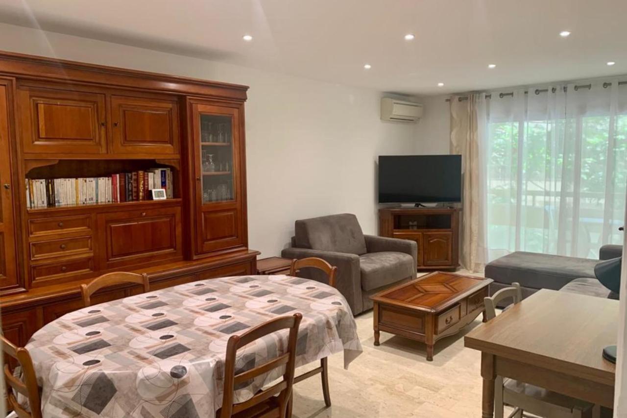 Hébergement de vacances Le Roxane 2 Bedroom In The City-center Of