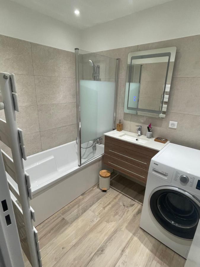 Apartment élégance Provençale: Oasis Climatisée à Deux Pas De La Antibes