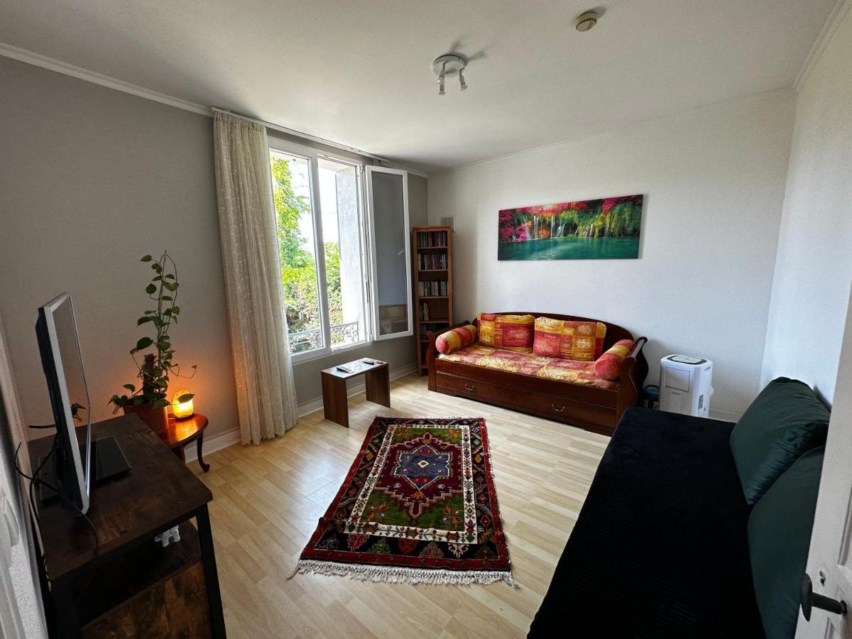 Holiday home La Desiree - De Villa, 68m2, 8 Personnes Max, Climatise, 4 Etoiles, 120m2 De Jardin Et Parking, Wifi, Vu Antibes