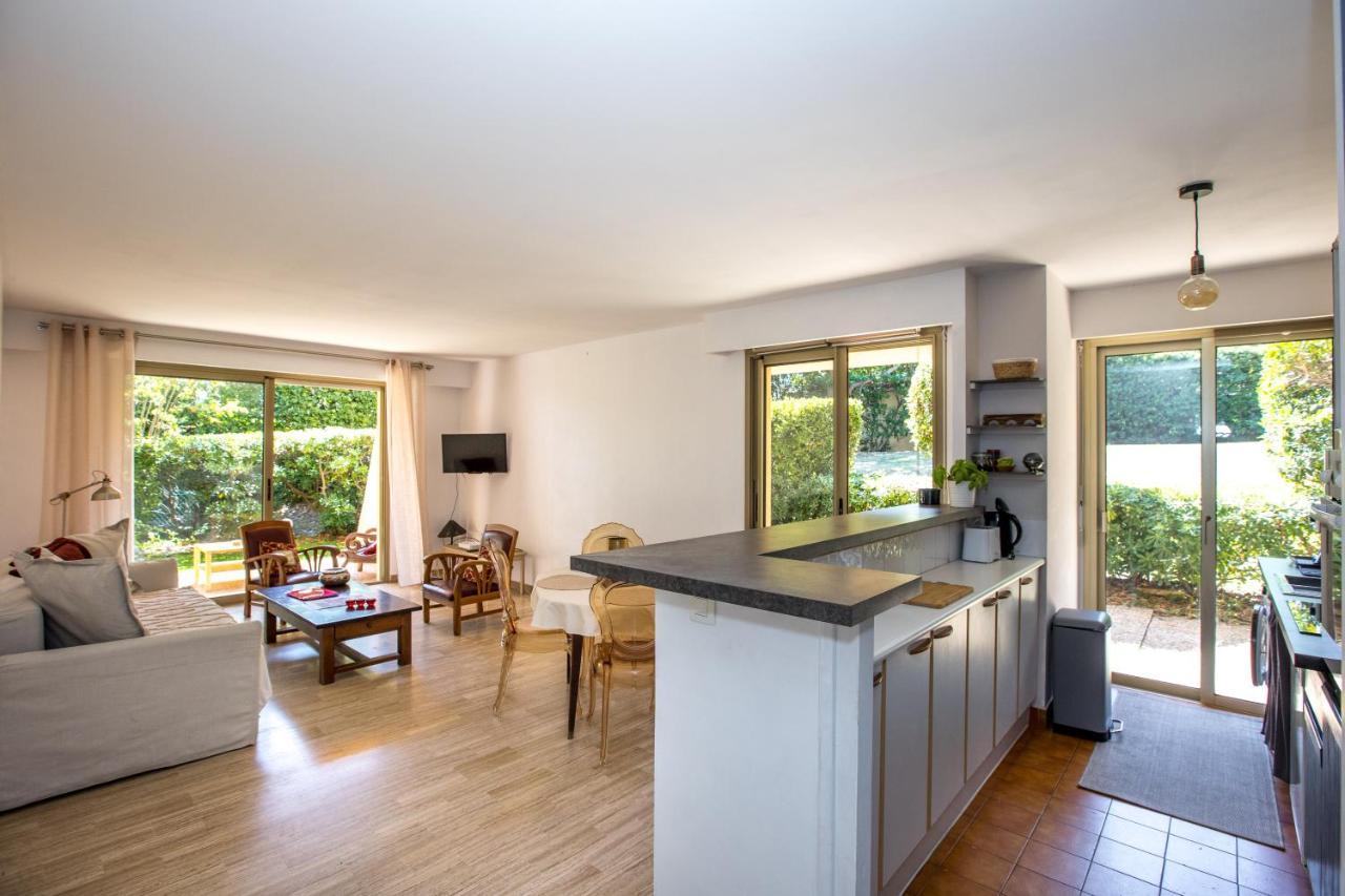 Apartment Spacieux De 70 M2, 2 Chambres, Au Calme Proche Du Vieil Antibes