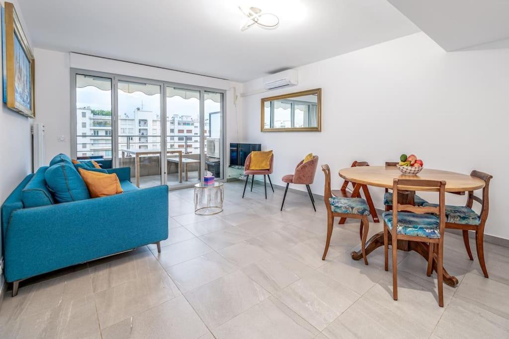 Juan Les Pins Two Bed Access *