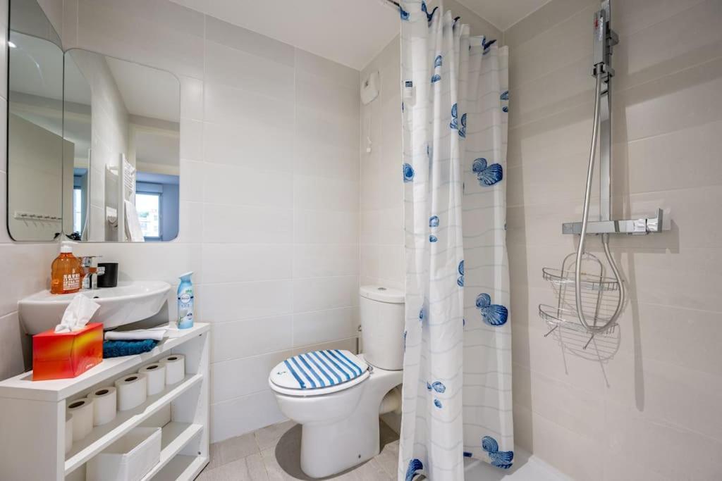 Apartment Juan Les Pins Two Bed Access *