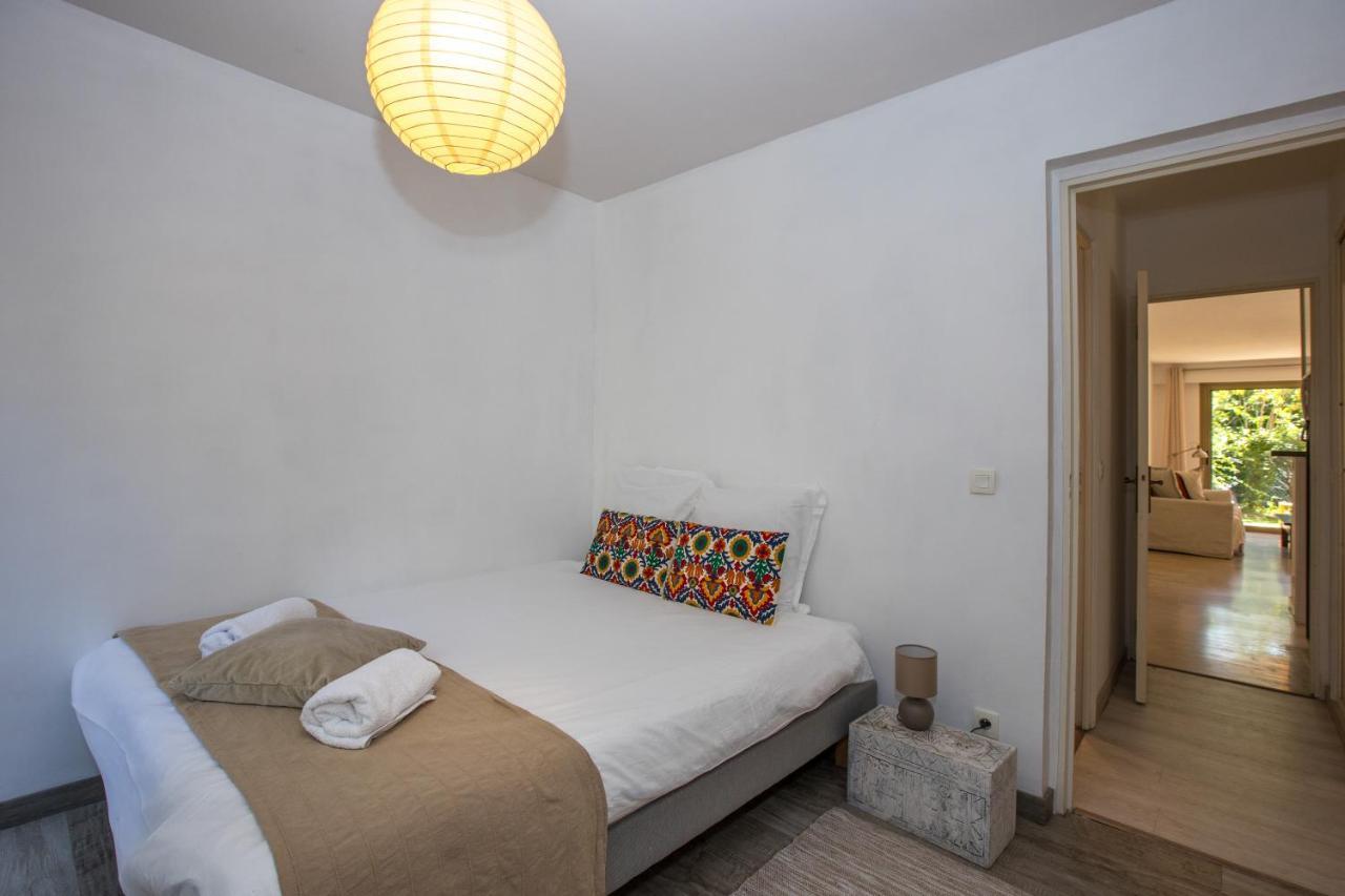Spacieux De 70 M2, 2 Chambres, Au Calme Proche Du Vieil * Antibes