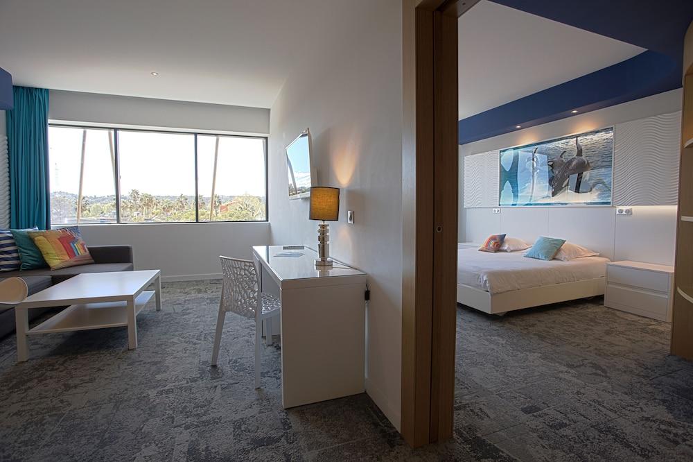 Hotel Marineland 3*