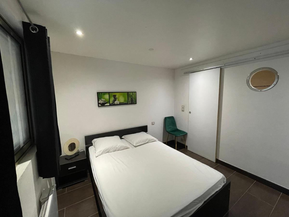 Spacieux F2 Climatisé Proche De La Appartement