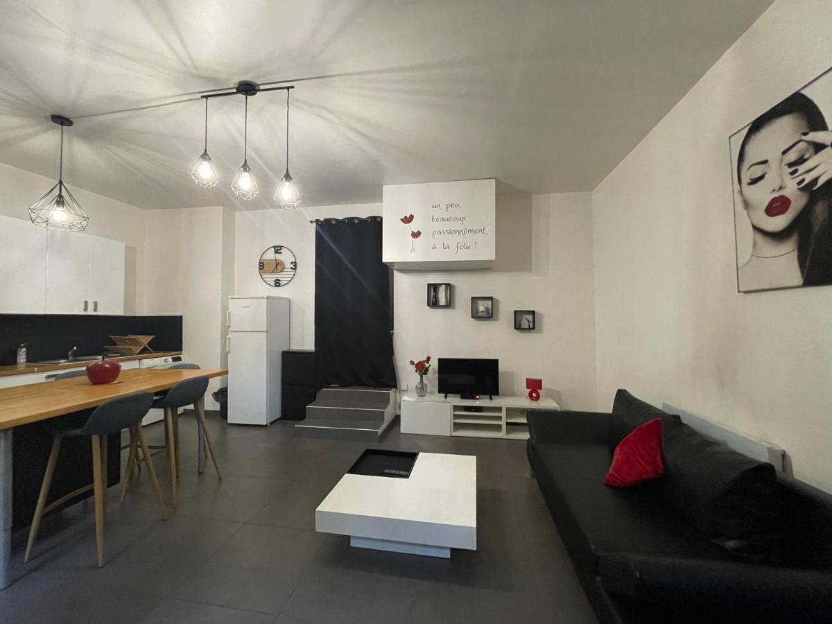 Appartement Spacieux F2 Climatisé Proche De La *