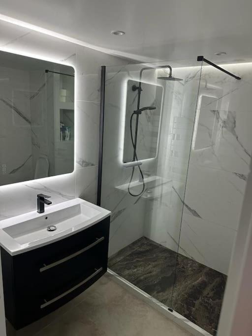 3p 50m² 400m * Antibes