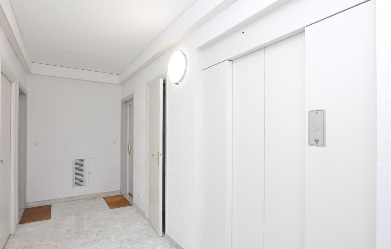 1 Bedroom Gorgeous In *