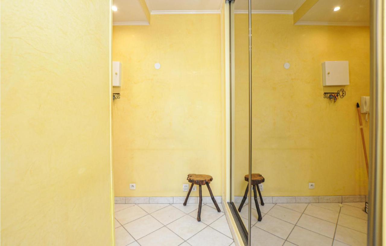 1 Bedroom Gorgeous In Apartment *