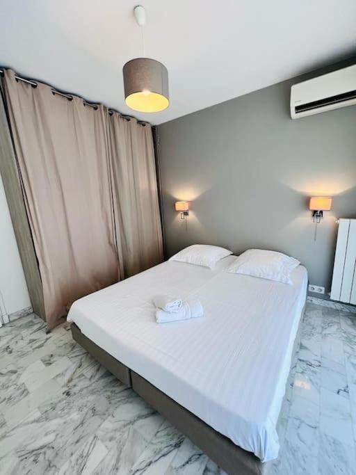 Le Pinede - 4 Prs- Parking - Clim - 500m Plages * Antibes